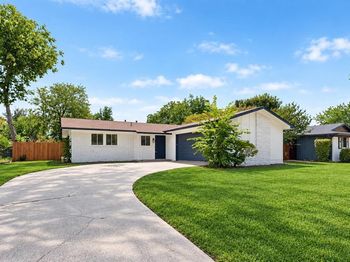 4649  South Drive W
