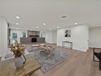 5517  Wonder Drive 