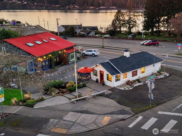 25960 Central Avenue NE, Kingston WA 98346