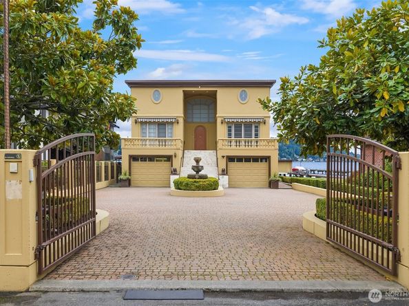 4701 NE Shore Place, Lake Forest Park WA 98155