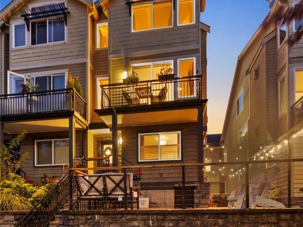 1609 California Avenue SW A, Seattle WA 98116