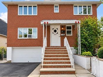 257 Desoto Place