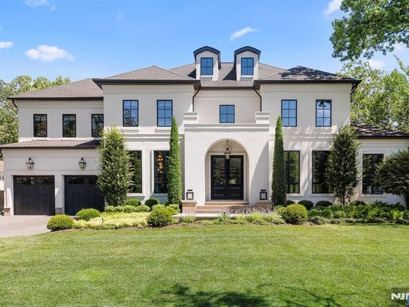 409 Whitewood Road, Englewood NJ 07631