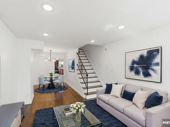 8 Van Nostrand Avenue, Jersey City NJ 07305