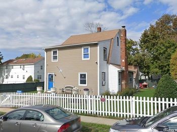 93 Princeton St Street