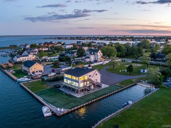 200 Lot A Clocks Boulevard, Massapequa NY 11758