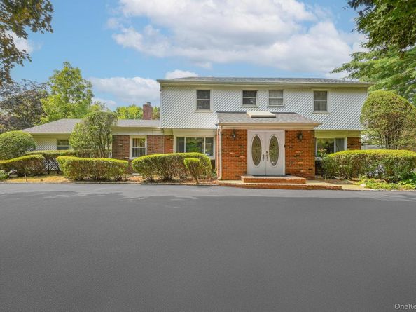 23 Pettit Drive, Dix Hills NY 11746