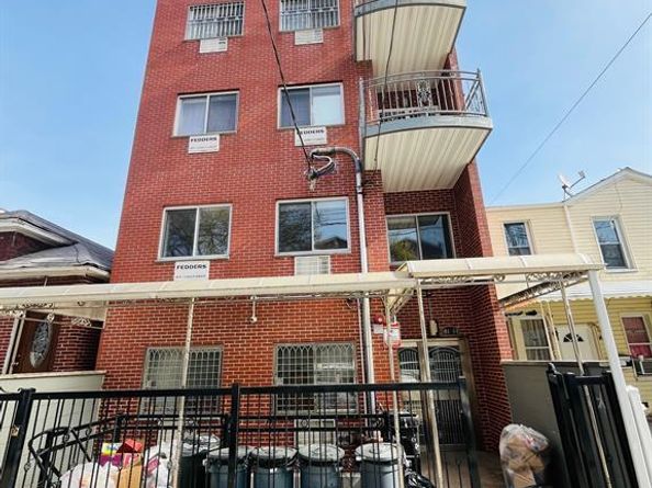 104-64 39 Avenue 3A, Corona NY 11368