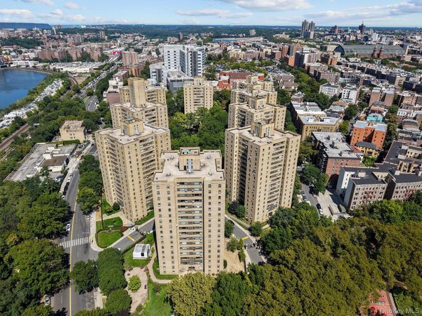 1 Fordham Hill Oval Oval 4E, Bronx NY 10468