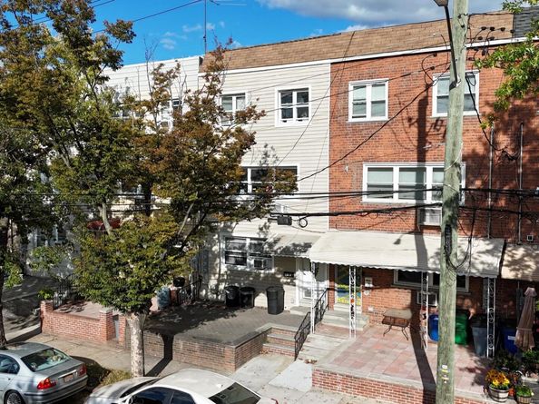 184 Kearney Avenue, Bronx NY 10465