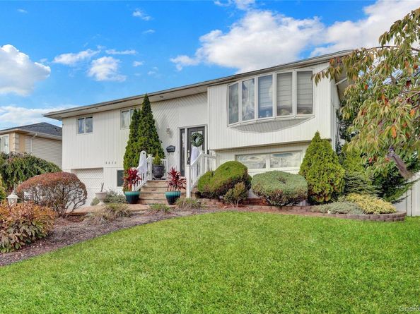 2573 Harvard Lane, Seaford NY 11783