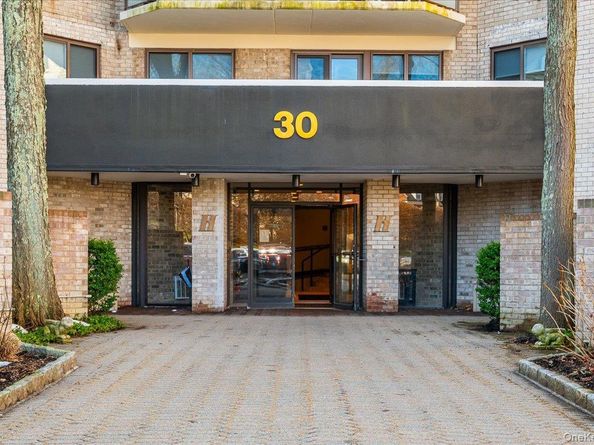 30 Greenridge Avenue 4M, White Plains NY 10605