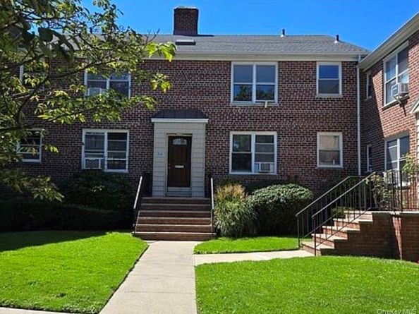 35-18 205 Street 268, Bayside NY 11361