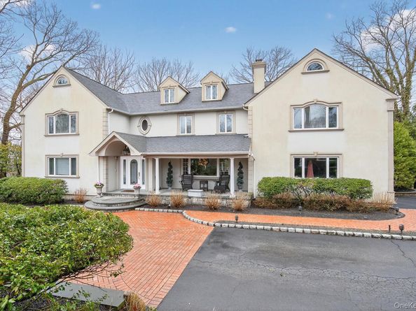 23 Beaverhill Lane, Huntington NY 11743