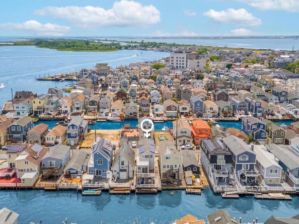 40 W 13th Road, Broad Channel NY 11693