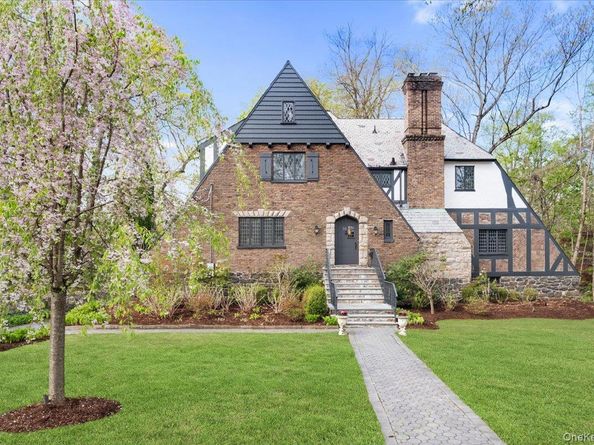 24 Highwood Avenue, Larchmont NY 10538
