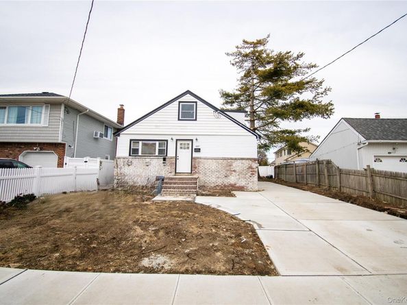 937 Hastings Street, Baldwin NY 11510