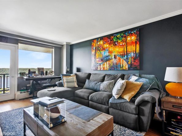 5800 Arlington Avenue 19L, Bronx NY 10471