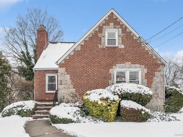 114 Lexington Avenue, Franklin Square NY 11010