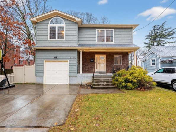 1878 Lake Drive W, Baldwin NY 11510