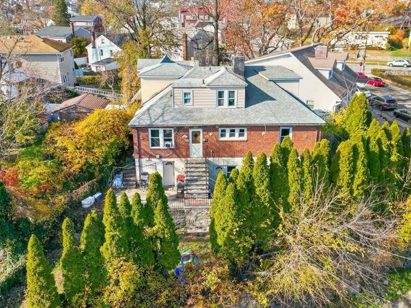 42 Paula Avenue, Yonkers NY 10704