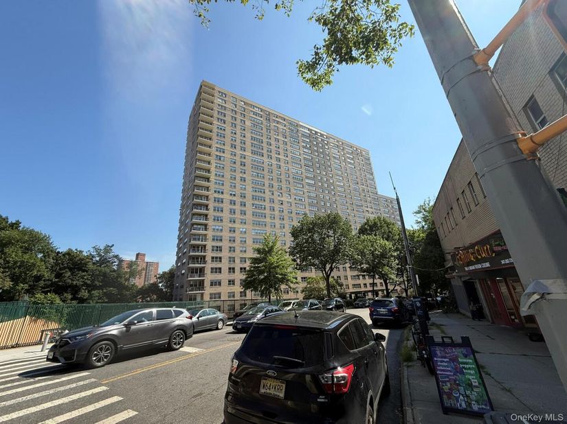 555 Kappock Street 11P, Bronx NY 10463