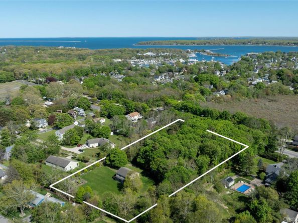 427 Sound Road, Greenport NY 11944