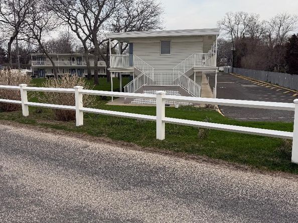52325 County Road 48 8, Southold NY 11971