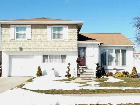 128 Cedar Street, Freeport NY 11520