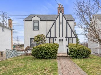 61 Roundhill Drive