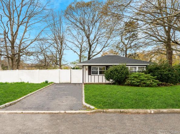 2 Arleen Avenue, Holbrook NY 11741