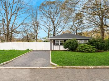 2 Arleen Avenue