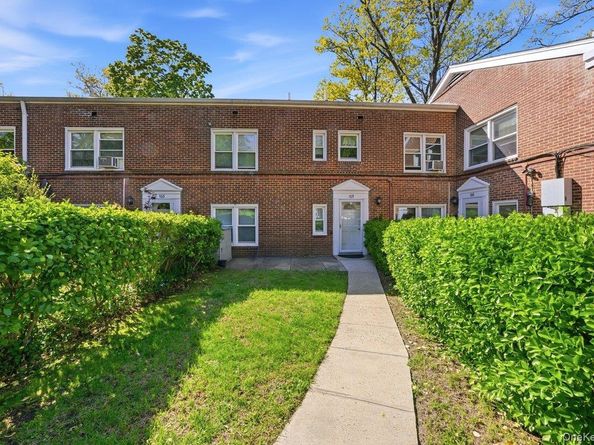 107 Hilltop Acres 107, Yonkers NY 10704