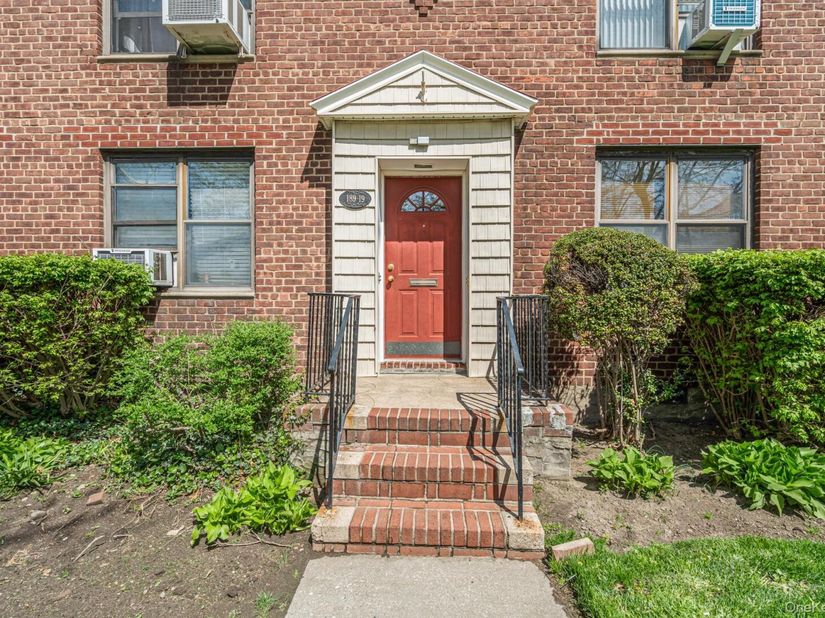189-19 39th Avenue 117, Flushing NY 11358