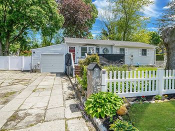85 Applegate Drive