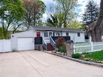 85 Applegate Drive
