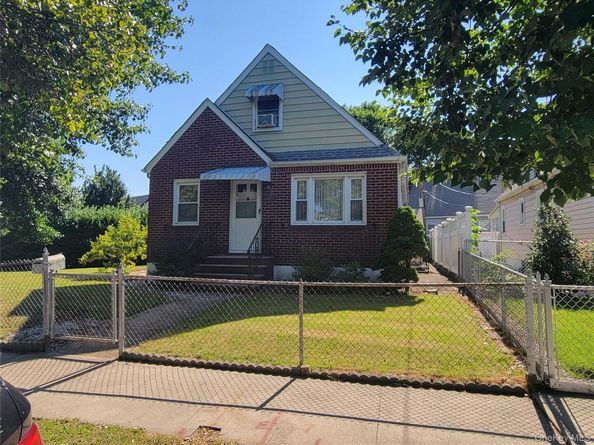 84-18 Commonwealth Boulevard, Bellerose NY 11426