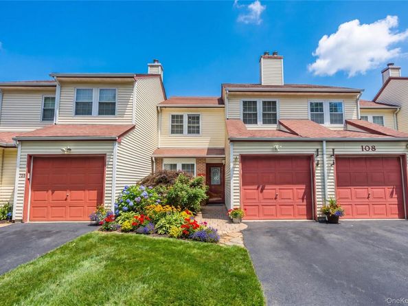 106 Strathmore Court Drive, Coram NY 11727