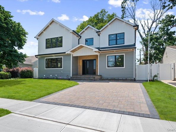 517 Corral Run, Bethpage NY 11714