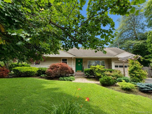2154 Marion Avenue, Merrick NY 11566