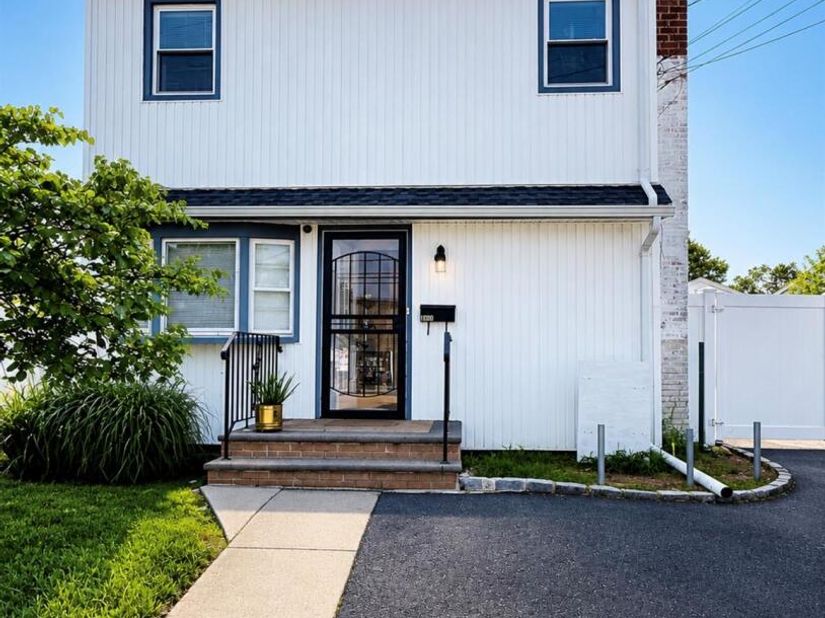 1800 Newbridge Road, North Bellmore NY 11710