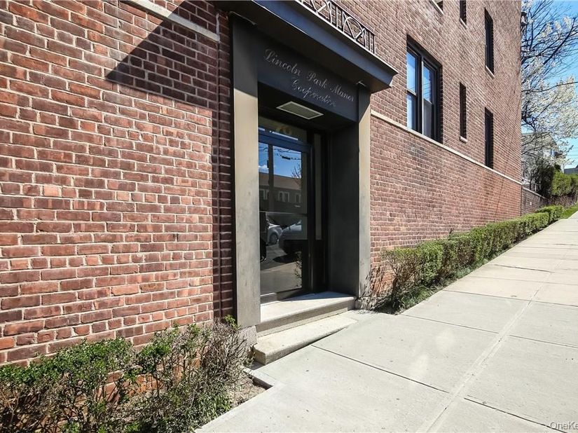 70 Sherman Avenue 1K, Yonkers NY 10705
