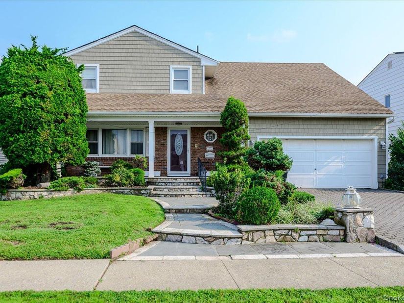 1292 Park Street, Atlantic Beach NY 11509