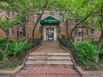 140-18 Burden Crescent