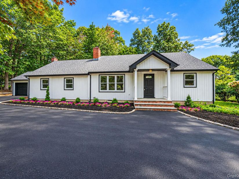 15 Sands Lane, Port Jefferson Village NY 11777