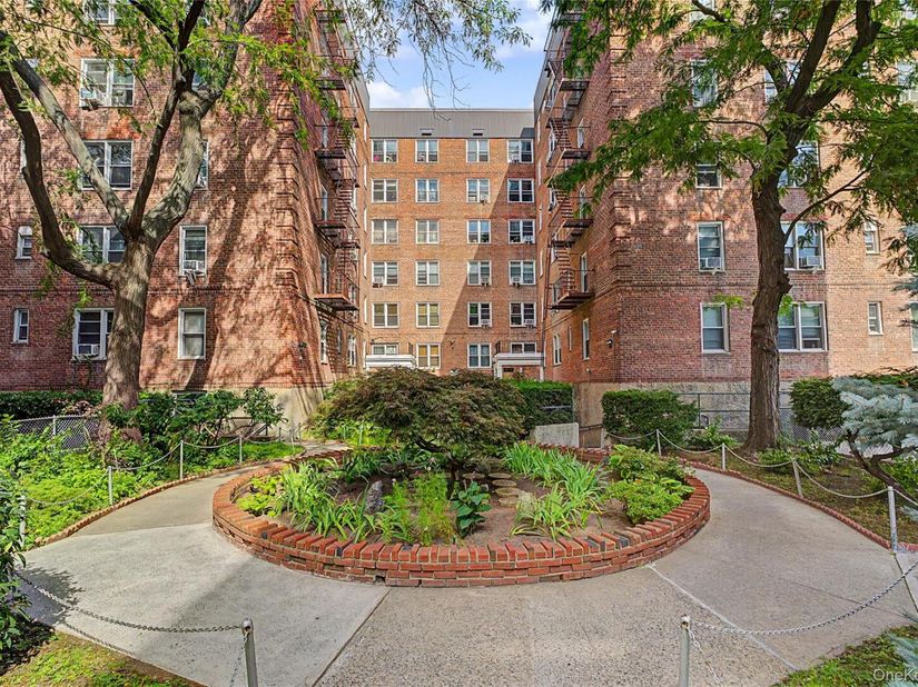 144-45 Sanford Avenue 5F, Flushing NY 11355