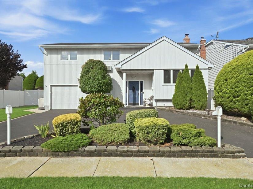 2872 Bayview Avenue, Wantagh NY 11793