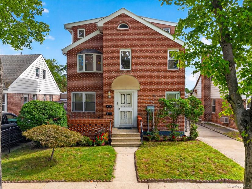 56-15 199th Street, Fresh Meadows NY 11365