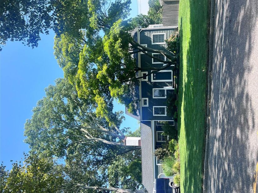 75 Eatons Neck Road, Northport NY 11768