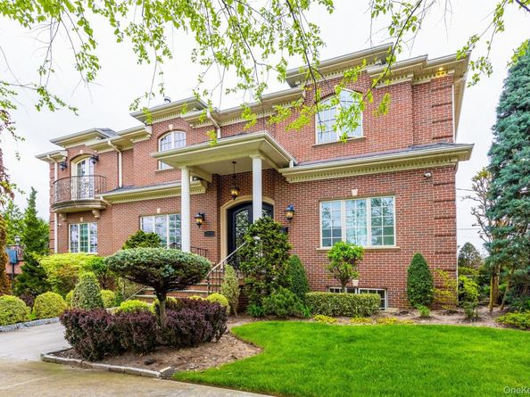 150-50 6th Avenue, Whitestone NY 11357